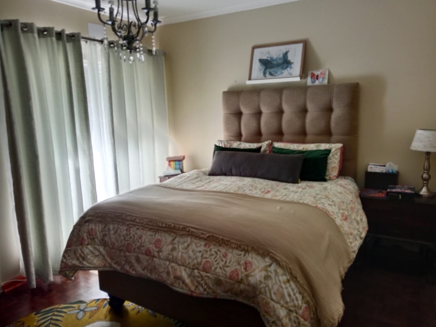 4 Bedroom Property for Sale in Flamingo Park Free State